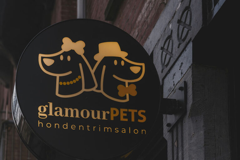 [phtot] - neon sign of a dog grooming salon